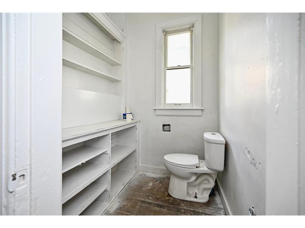 210 E Wabasha Street Winona MN 55987 6787910 image24