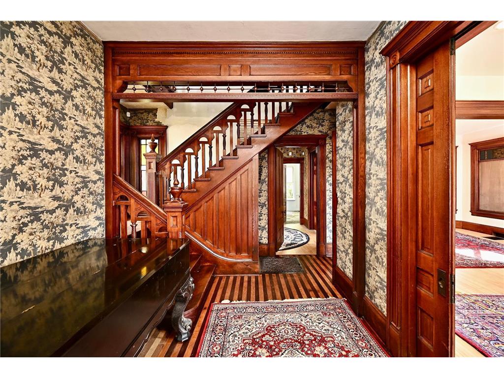 210 E Wabasha Street Winona MN 55987 6787910 image4