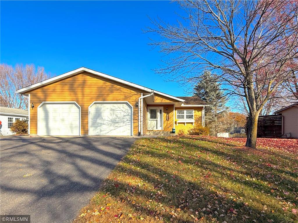 210 Knollwood Street W Annandale MN 55302 6820239 image1