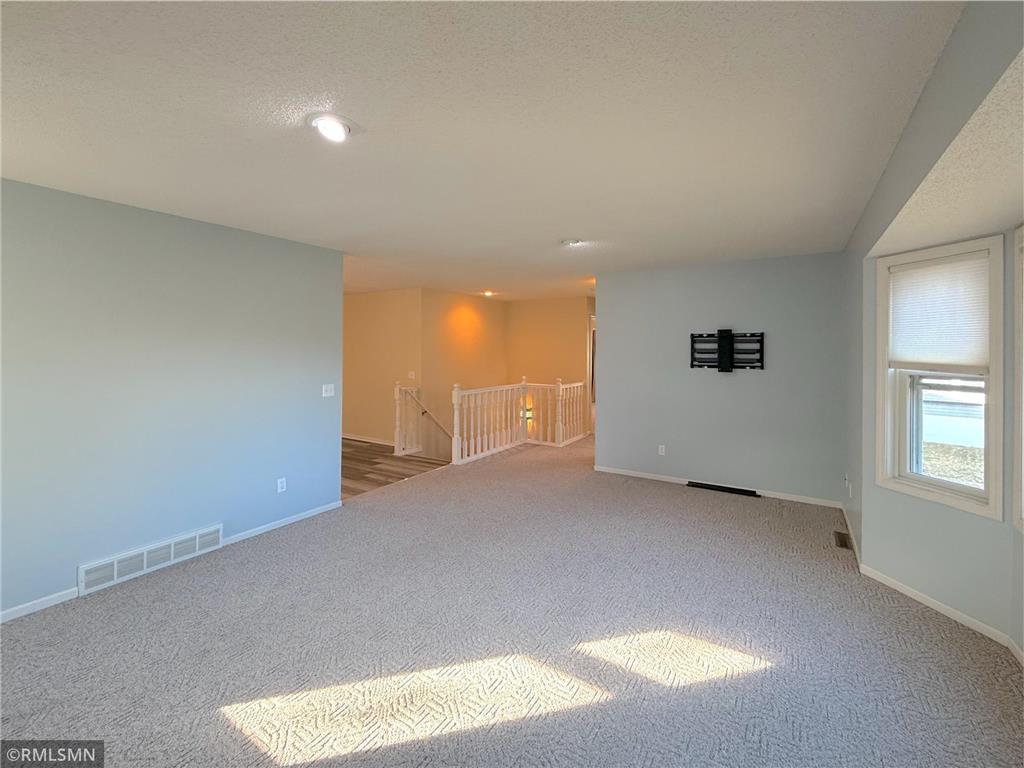 210 Knollwood Street W Annandale MN 55302 6820239 image10