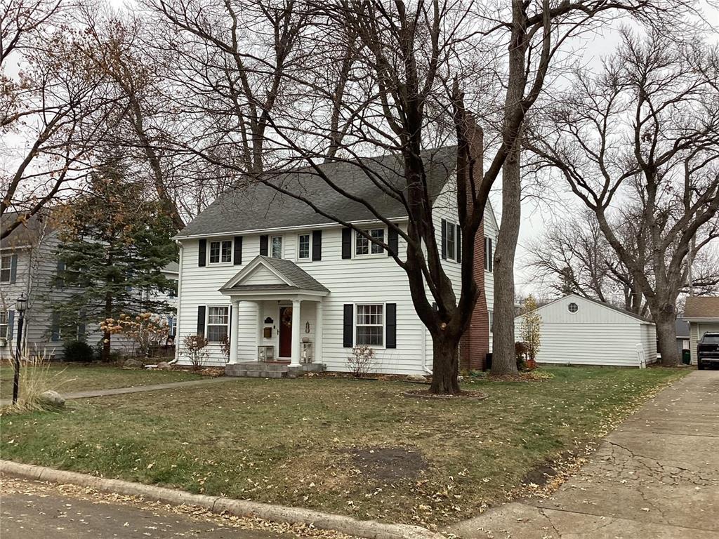 210 Lee Place Albert Lea MN 56007 6822050 image2