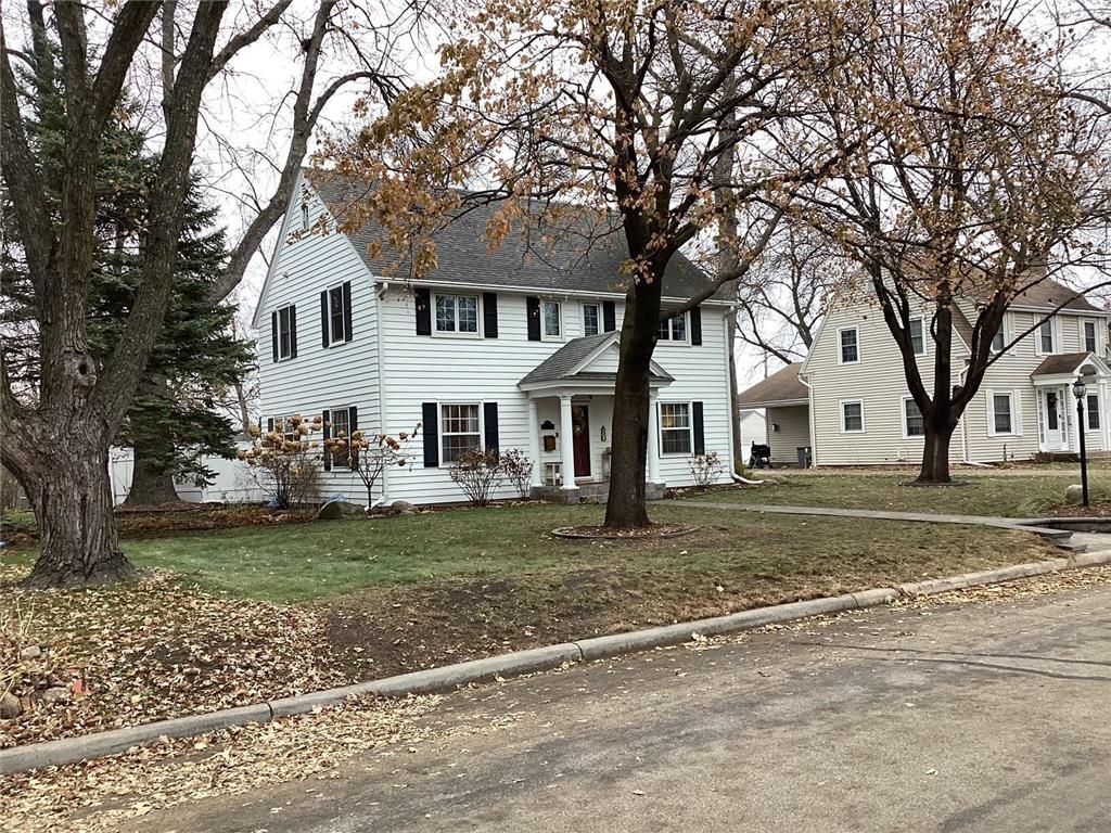 210 Lee Place Albert Lea MN 56007 6822050 image3