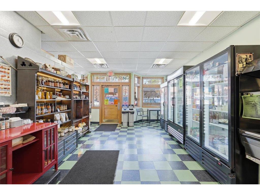 210 Locust Street Hudson WI 54016 7073257 image4