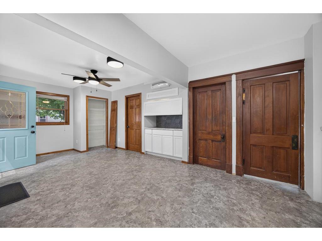 210 Main Street W Elgin MN 55932 7101392 image3