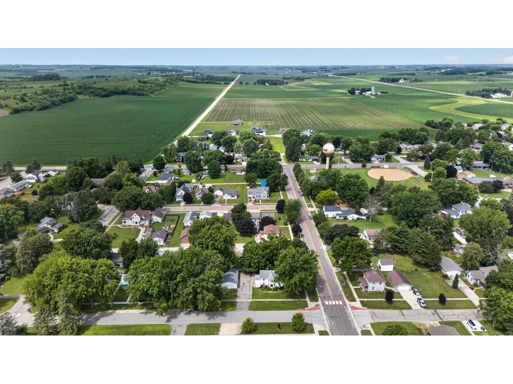 210 Main Street W Elgin MN 55932 7101392 image33