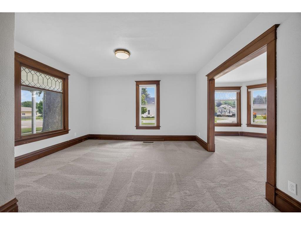 210 Main Street W Elgin MN 55932 7101392 image9