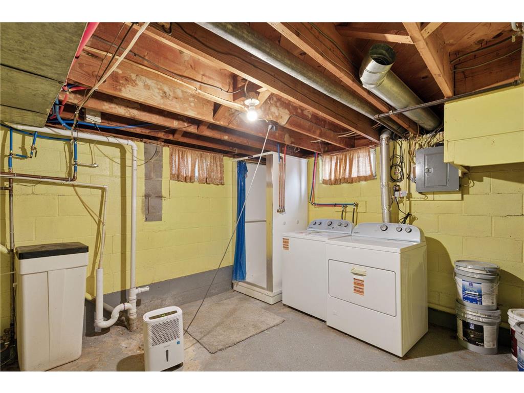 210 N Renville Street Winthrop MN 55396 7025156 image27