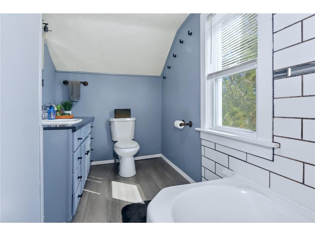 210 Powell Avenue Coleraine MN 55722 7062338 image18