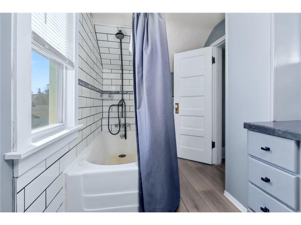 210 Powell Avenue Coleraine MN 55722 7062338 image19
