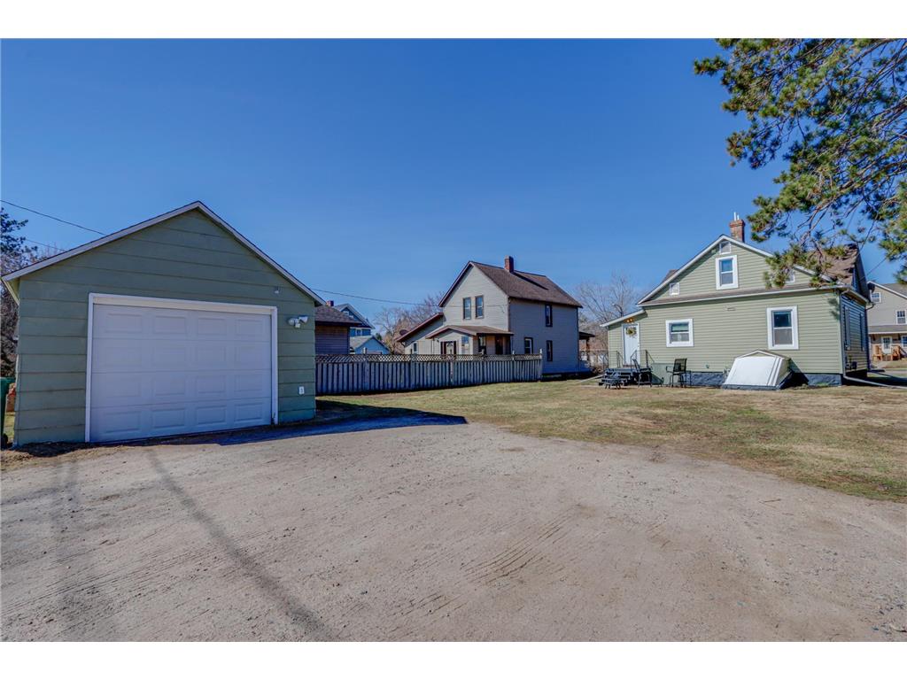 210 Powell Avenue Coleraine MN 55722 7062338 image2