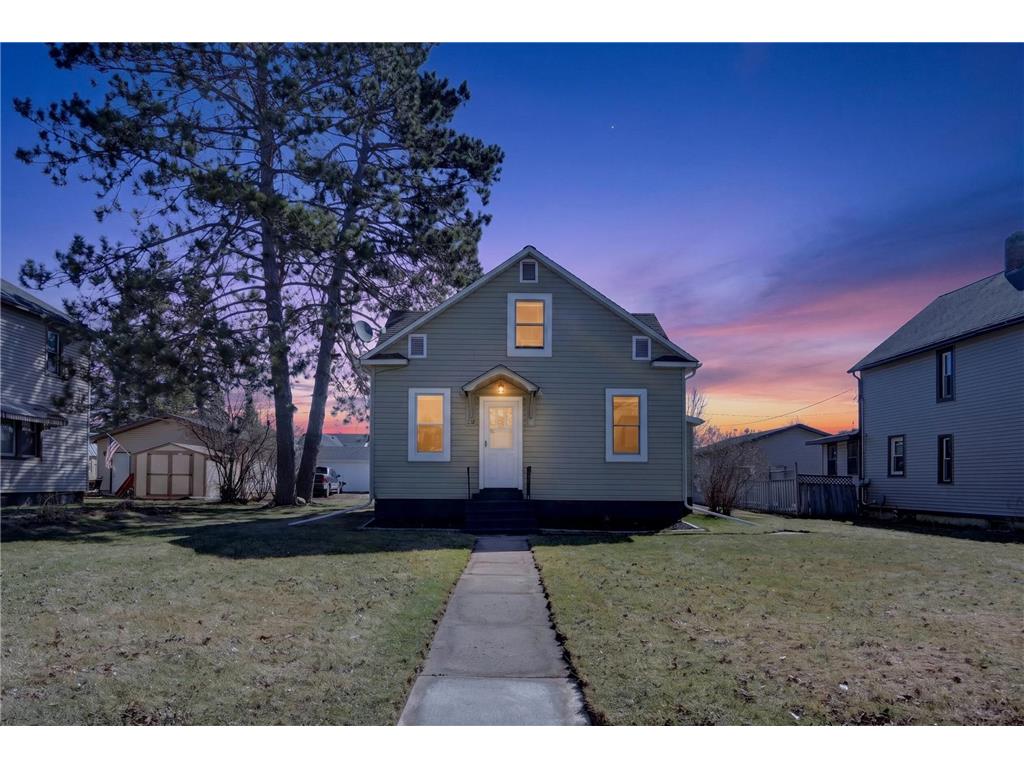 210 Powell Avenue Coleraine MN 55722 7062338 image24