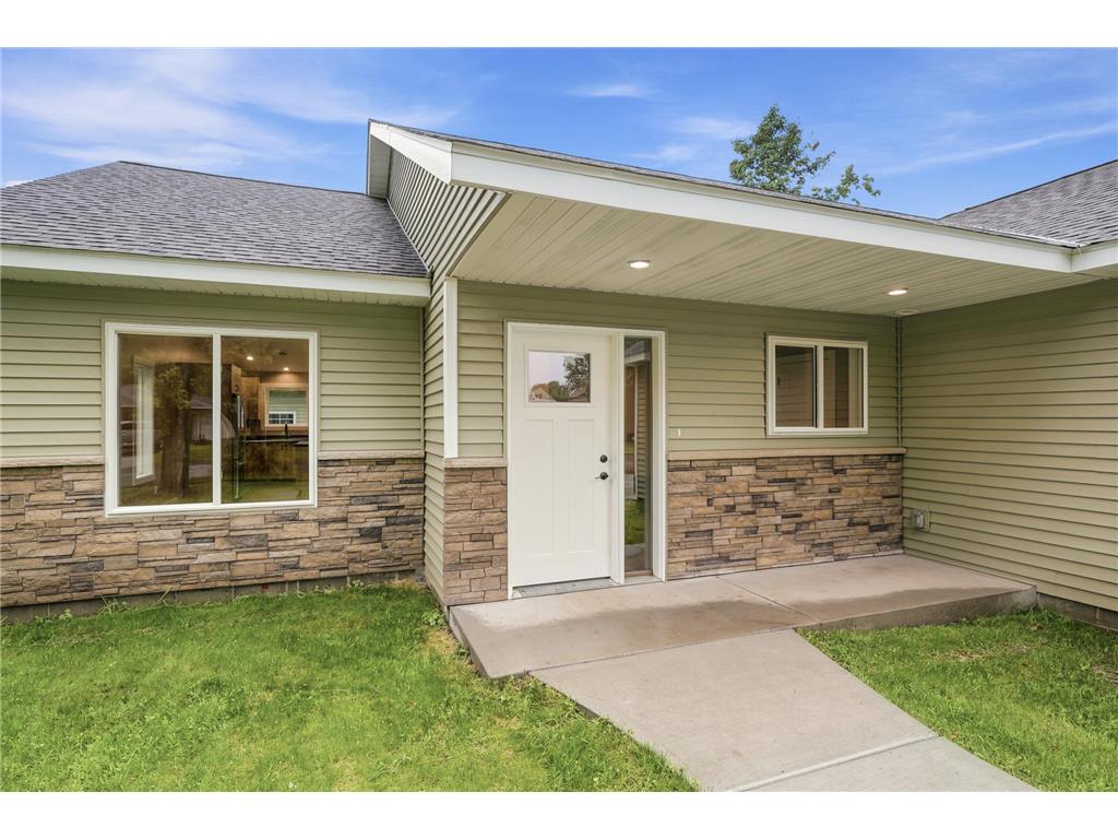 210 S Chestnut Street Belle Plaine MN 56011 7106214 image2