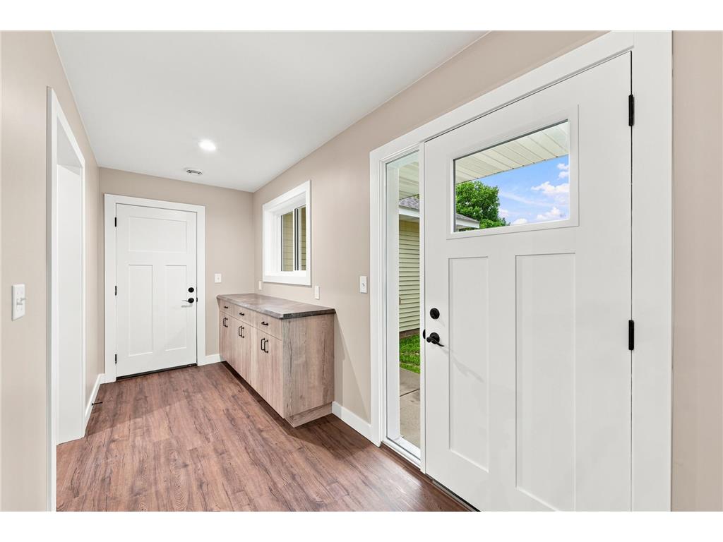 210 S Chestnut Street Belle Plaine MN 56011 7106214 image3