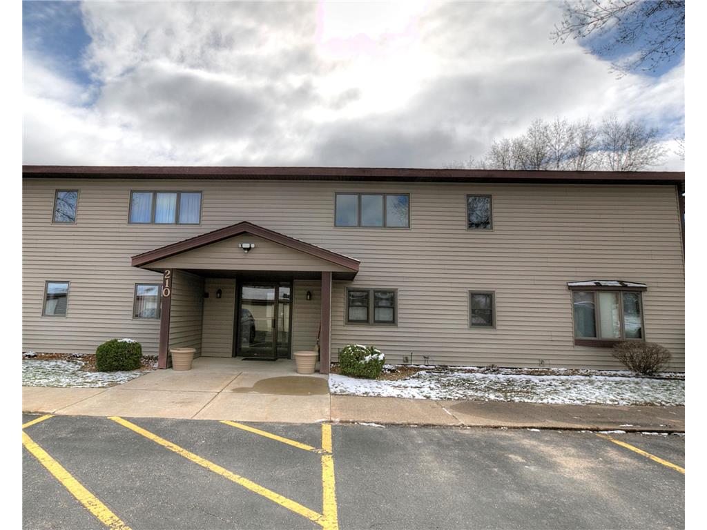 210 Sargent Drive #103 Red Wing MN 55066 6356002 image1