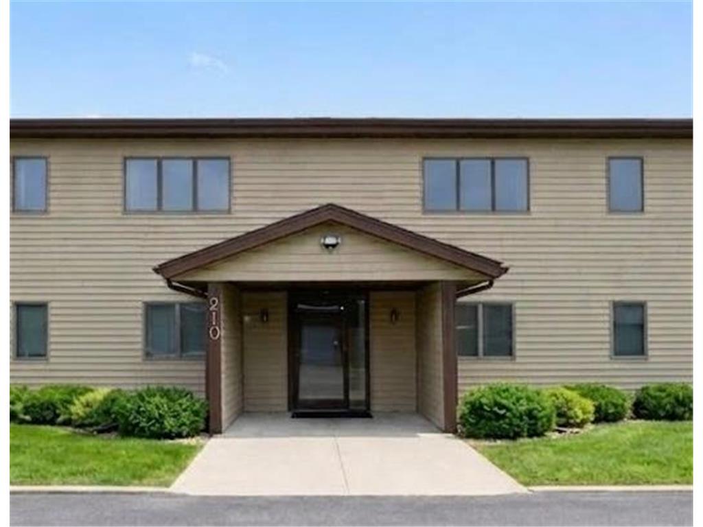 210 Sargent Drive #103 Red Wing MN 55066 7012050 image1