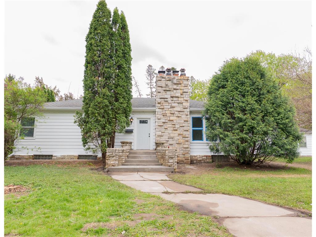 210 Shakopee Avenue E Shakopee MN 55379 7071348 image1