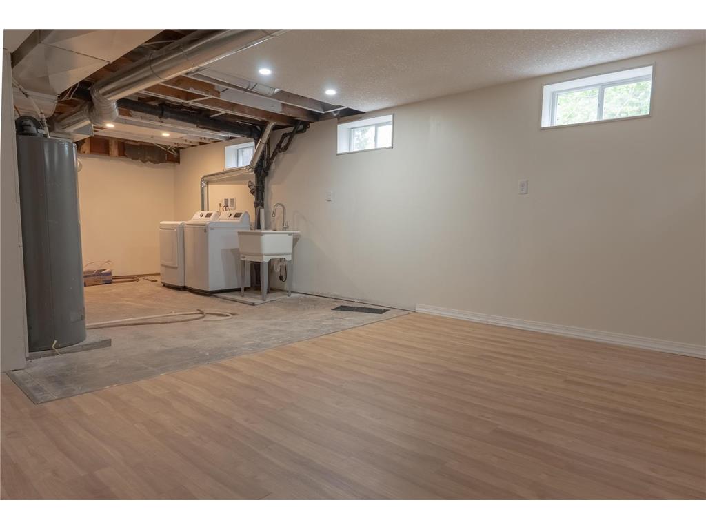 210 Shakopee Avenue E Shakopee MN 55379 7071348 image27