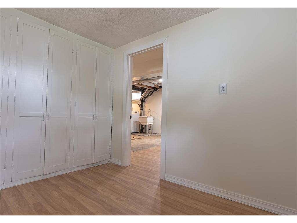 210 Shakopee Avenue E Shakopee MN 55379 7071348 image29