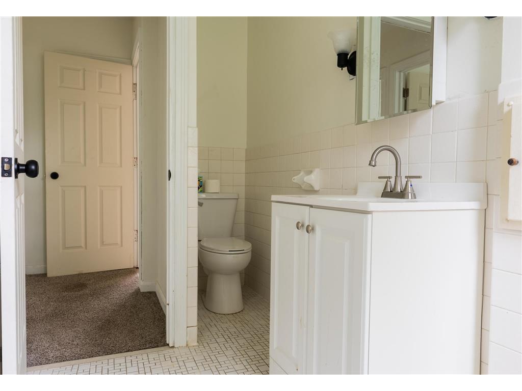 210 Shakopee Avenue E Shakopee MN 55379 7071348 image8