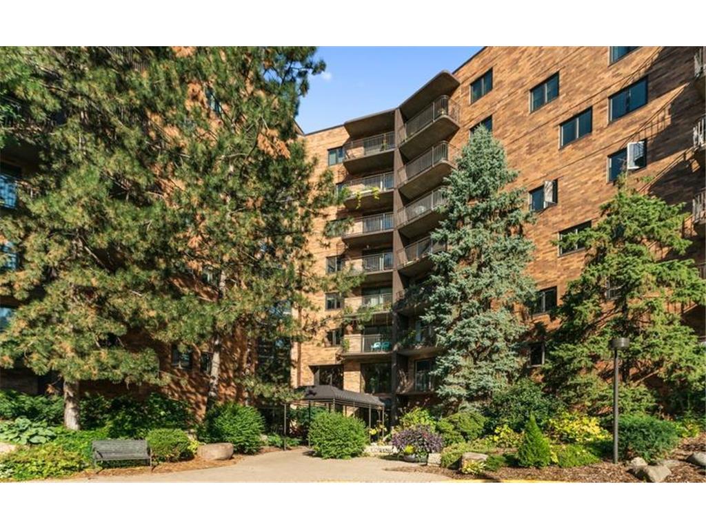 210 W Grant Street #102 Minneapolis MN 55403 6400191 image1