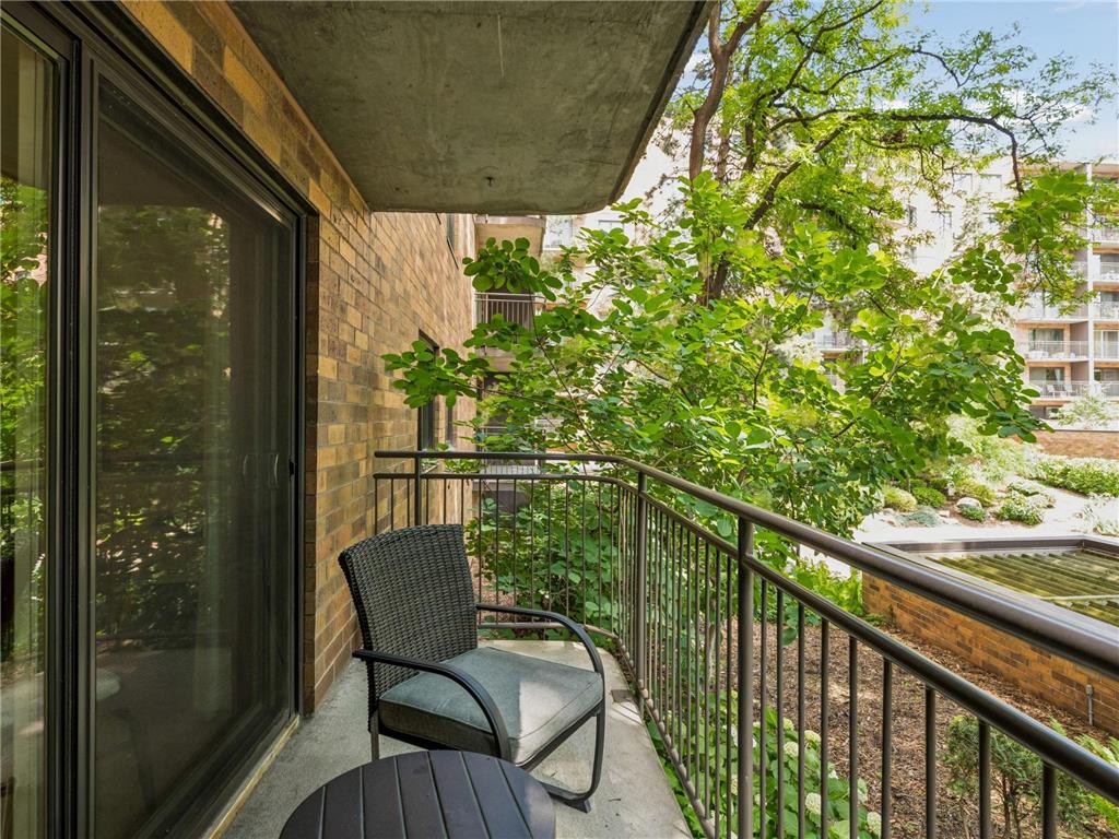 210 W Grant Street #107 Minneapolis MN 55403 7095811 image14