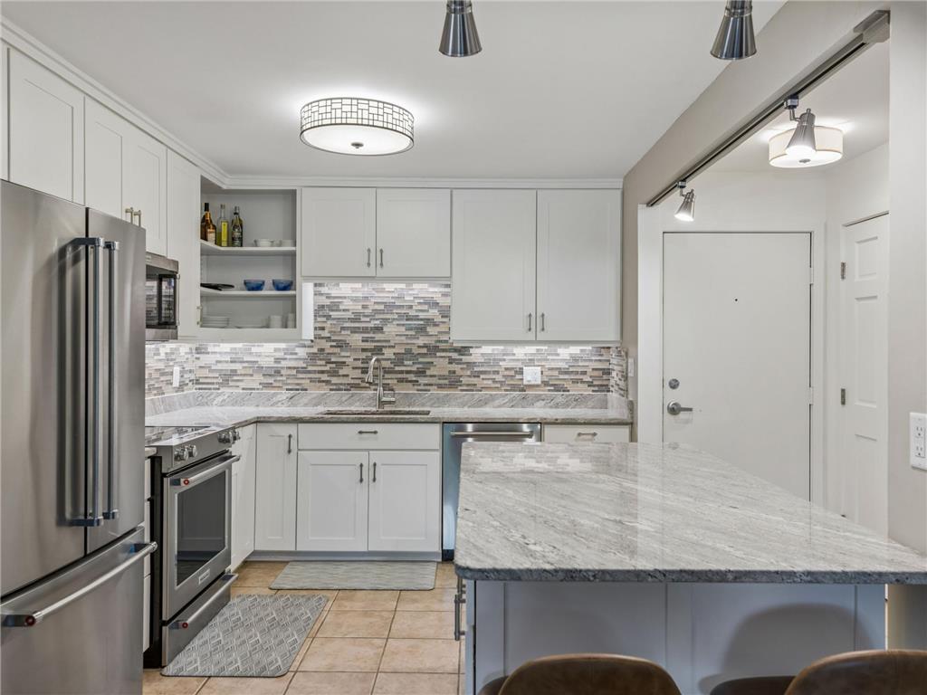 210 W Grant Street #107 Minneapolis MN 55403 7095811 image6