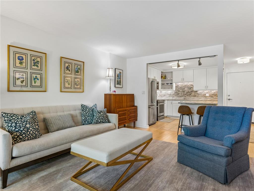 210 W Grant Street #107 Minneapolis MN 55403 7095811 image8