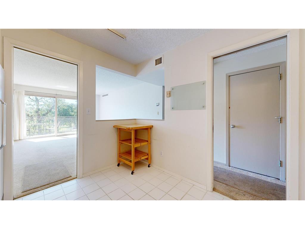 210 W Grant Street #204 Minneapolis MN 55403 7072466 image13