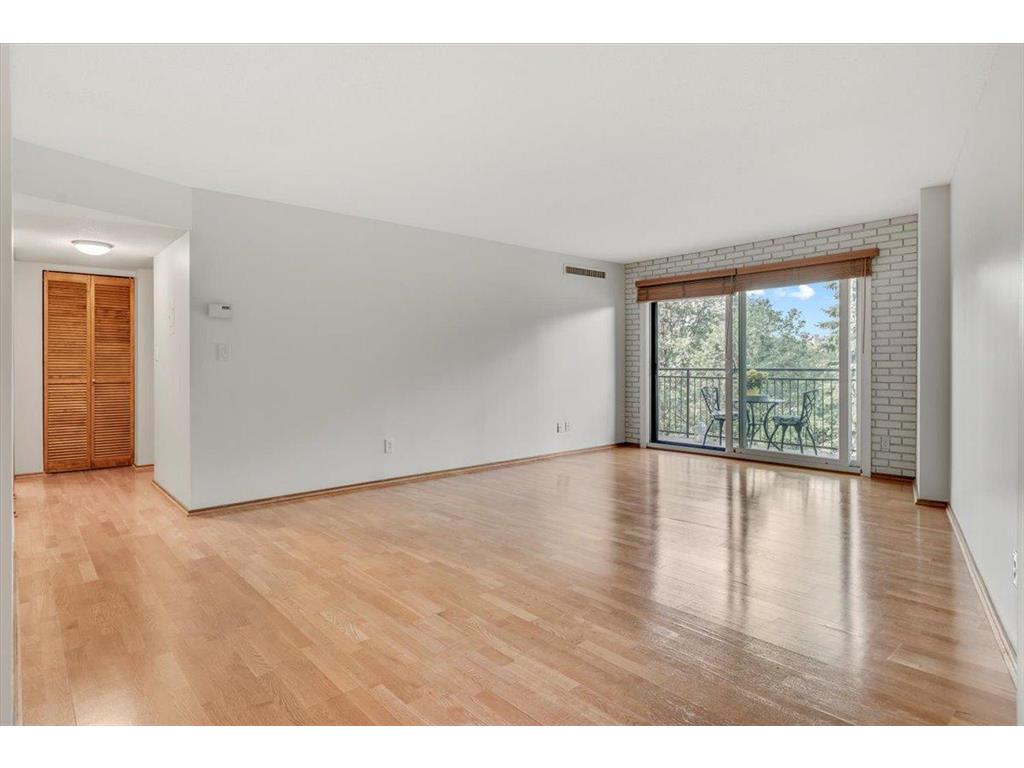 210 W Grant Street #210 Minneapolis MN 55403 7078490 image6