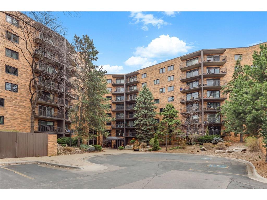 210 W Grant Street #516 Minneapolis MN 55403 7026350 image2