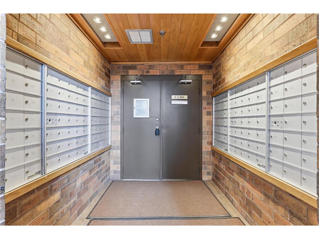 210 W Grant Street #516 Minneapolis MN 55403 7026350 image32