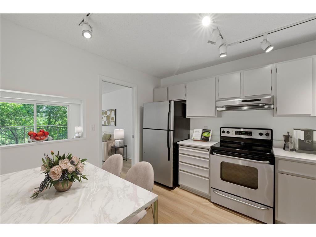 210 W Grant Street #607 Minneapolis MN 55403 7103617 image4