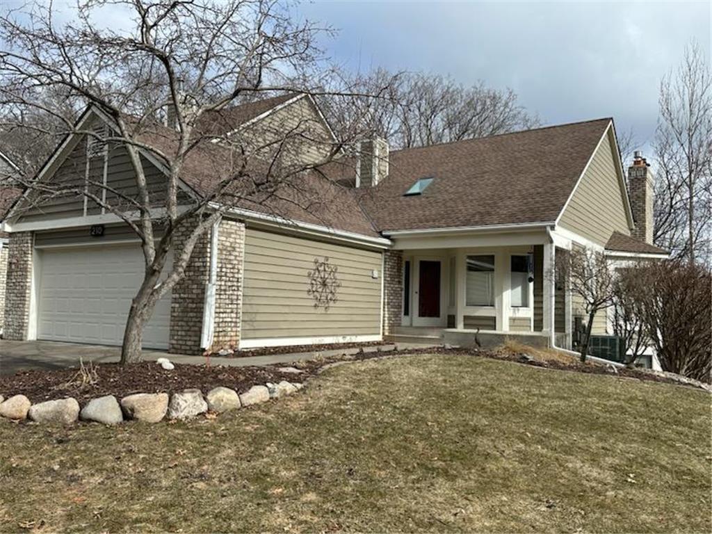 210 Wildwood Bay Drive Mahtomedi MN 55115 7031625 image1