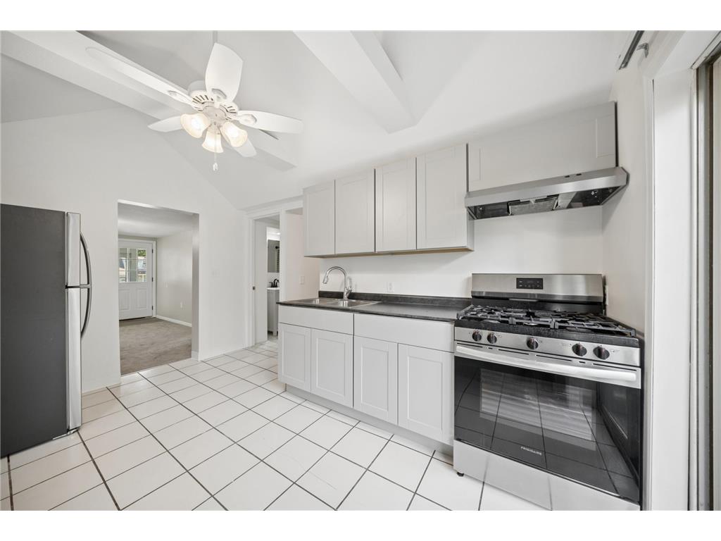 210 Willow Street Faribault MN 55021 7058449 image11