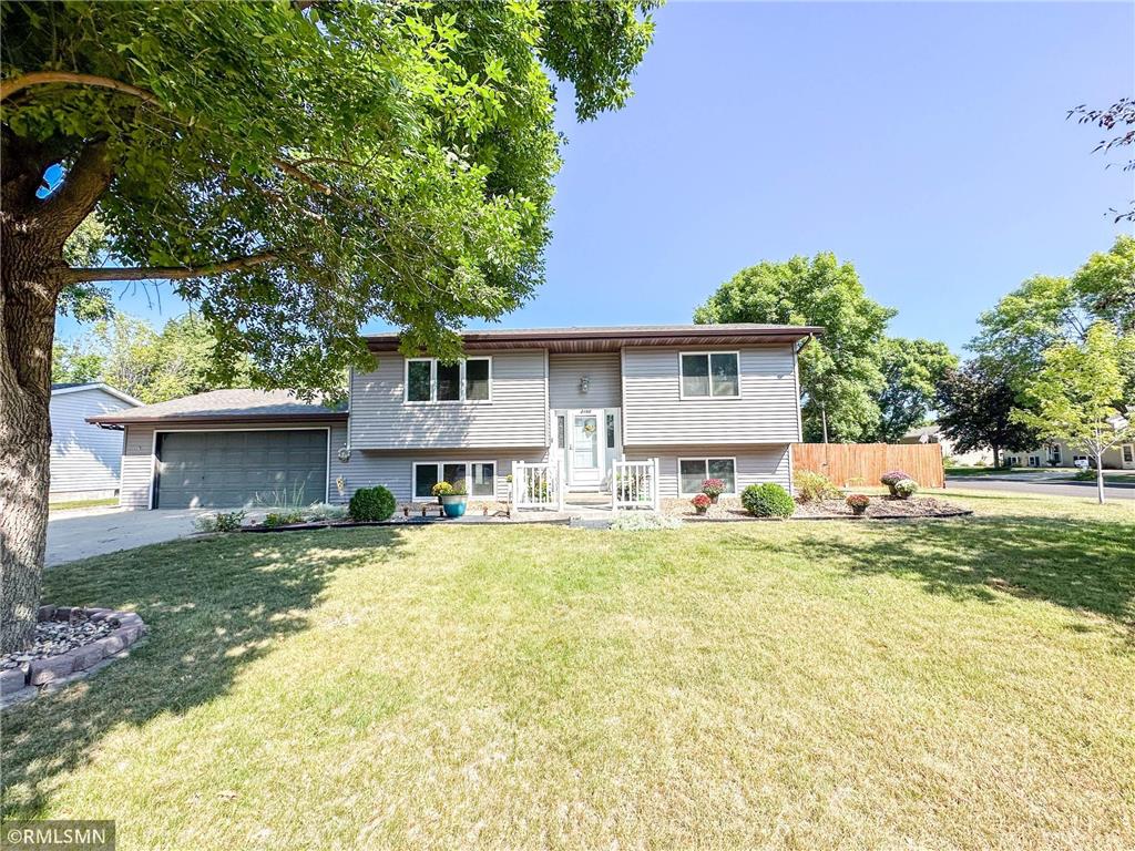 2100 22nd Avenue SW Willmar MN 56201 6430216 image1