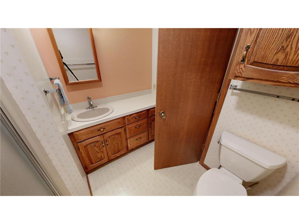 2100 4th Avenue SE Willmar MN 56201 7084822 image39