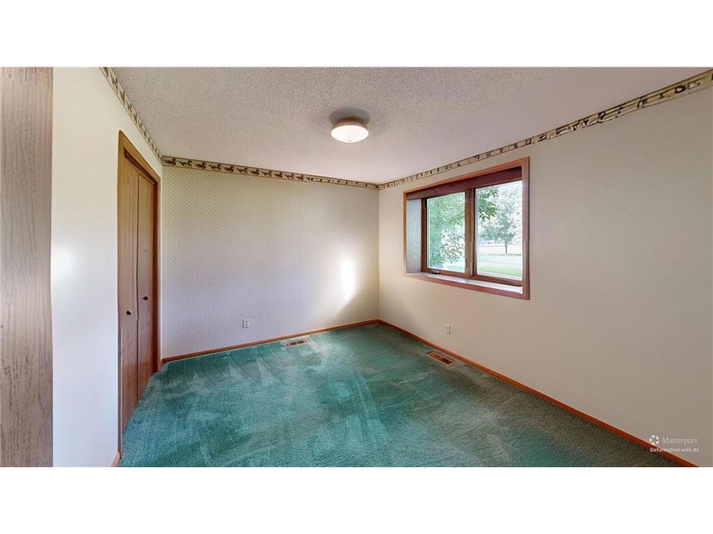 2100 4th Avenue SE Willmar MN 56201 7084822 image56