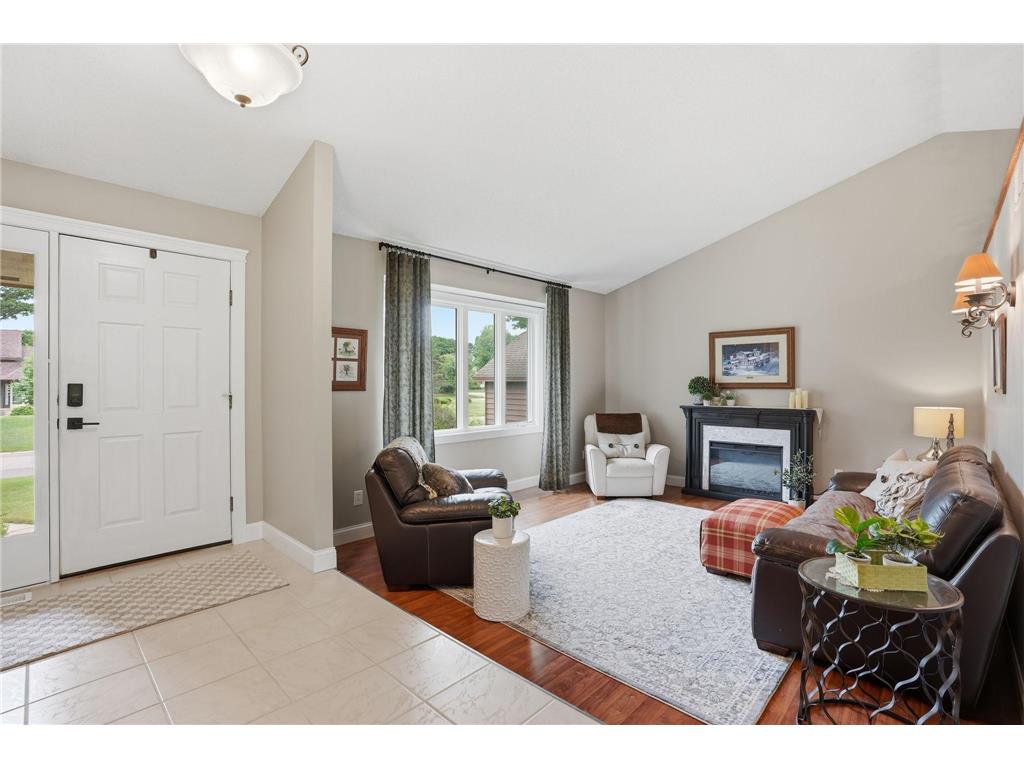 2100 Edinbrook Court Brooklyn Park MN 55443 7089298 image3