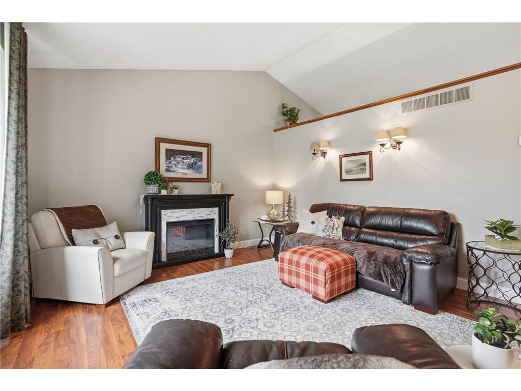 2100 Edinbrook Court Brooklyn Park MN 55443 7089298 image5