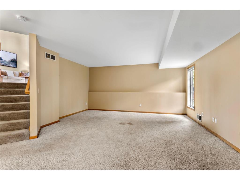 2100 Hunter Hill Court Hudson WI 54016 7070007 image13