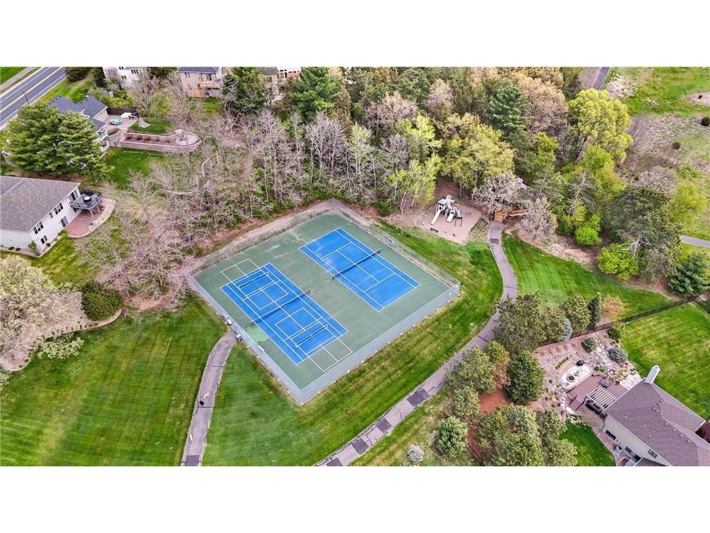 2100 Hunter Hill Court Hudson WI 54016 7070007 image24