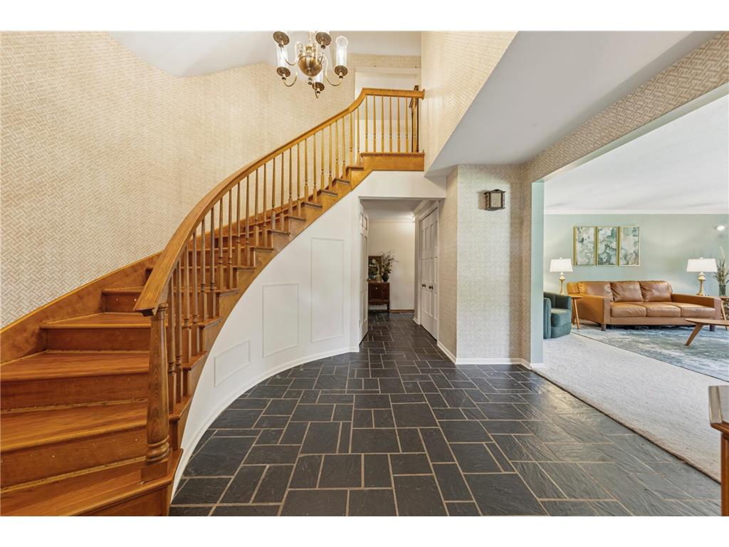 2100 Linn Drive Owatonna MN 55060 7063764 image3