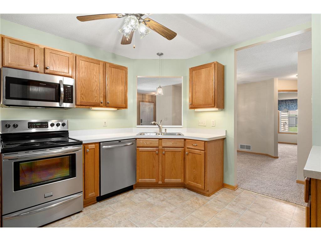 2100 Oak Tree Lane #B Austin MN 55912 7110604 image14