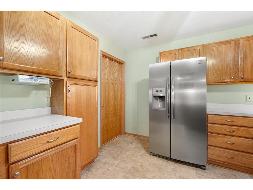 2100 Oak Tree Lane #B Austin MN 55912 7110604 image18