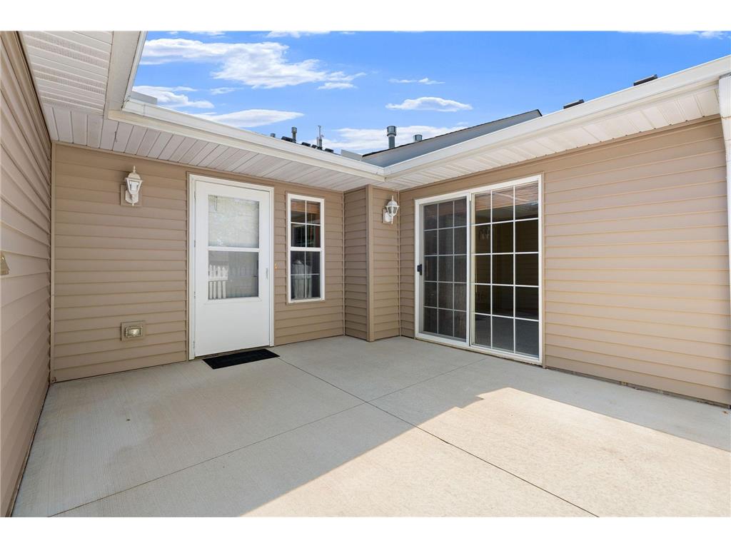 2100 Oak Tree Lane #B Austin MN 55912 7110604 image4