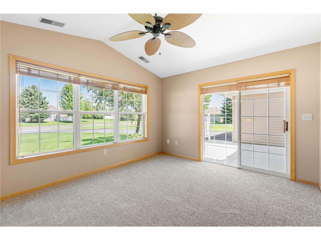 2100 Oak Tree Lane #B Austin MN 55912 7110604 image7