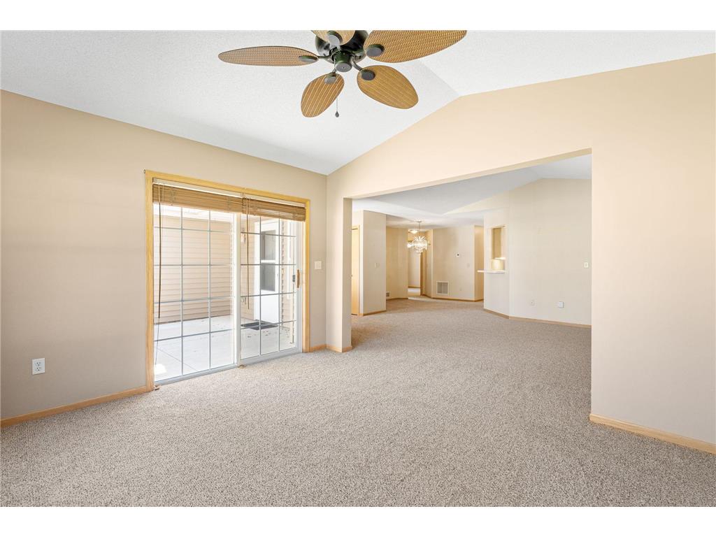 2100 Oak Tree Lane #B Austin MN 55912 7110604 image8