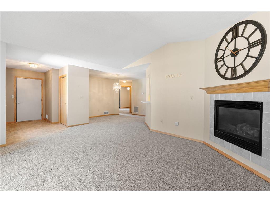2100 Oak Tree Lane #B Austin MN 55912 7110604 image9