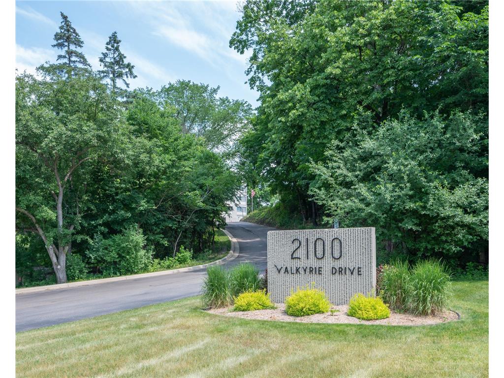 2100 Valkyrie Drive NW 203, Rochester, MN 55901 MLS 6381893 Edina