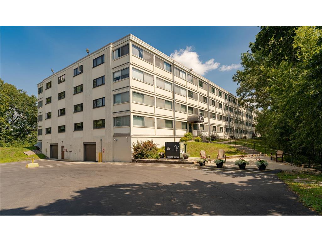 2100 Valkyrie Drive NW #301 Rochester MN 55901 6771807 image1